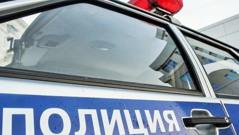 В Большереченском районе расследуется уголовное дело, связанное с обманом несовершеннолетней девочки
